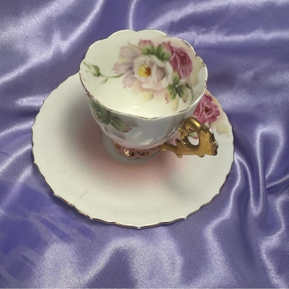 Vintage Floral Porcelain Teacup & Saucer – Gold Trim Occupied Japan - Picture 3 of 8